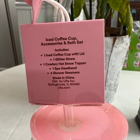 Ulta Beauty JoyBright Iced Coffee Bath Set - Pink and Blue - Picture 2 of 3